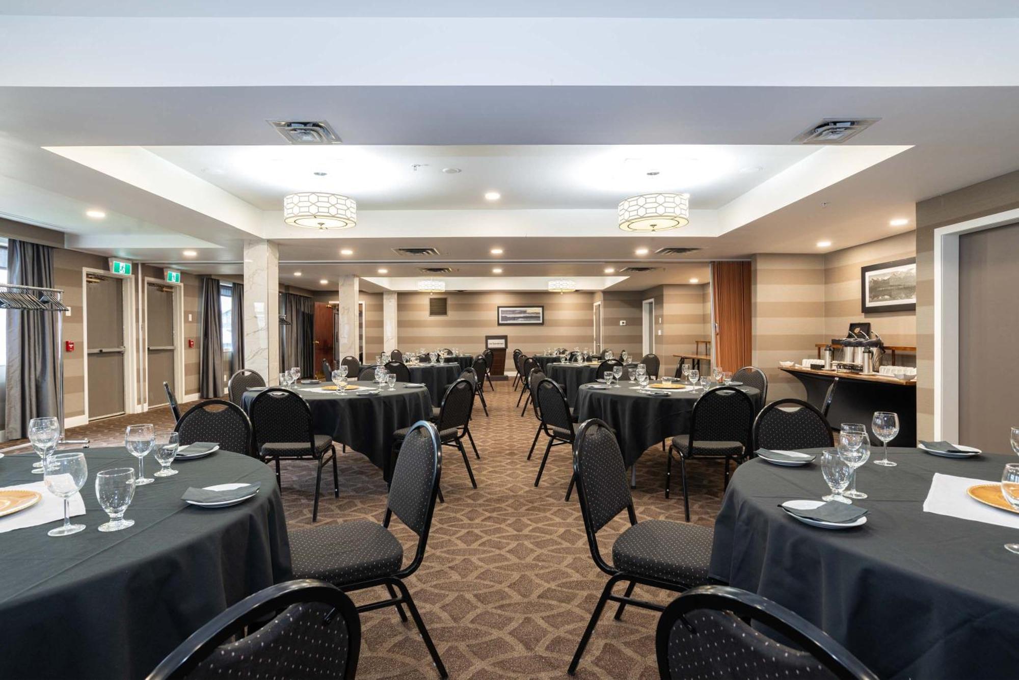 Sandman Hotel Grande Prairie Dış mekan fotoğraf